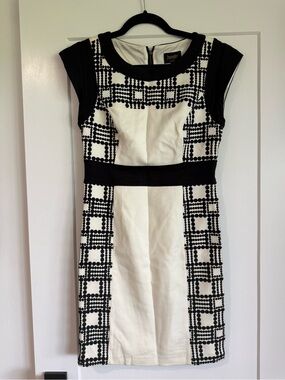 Laundry By Shelli Segal Black and White Cap-Sleeve Sheath Dress